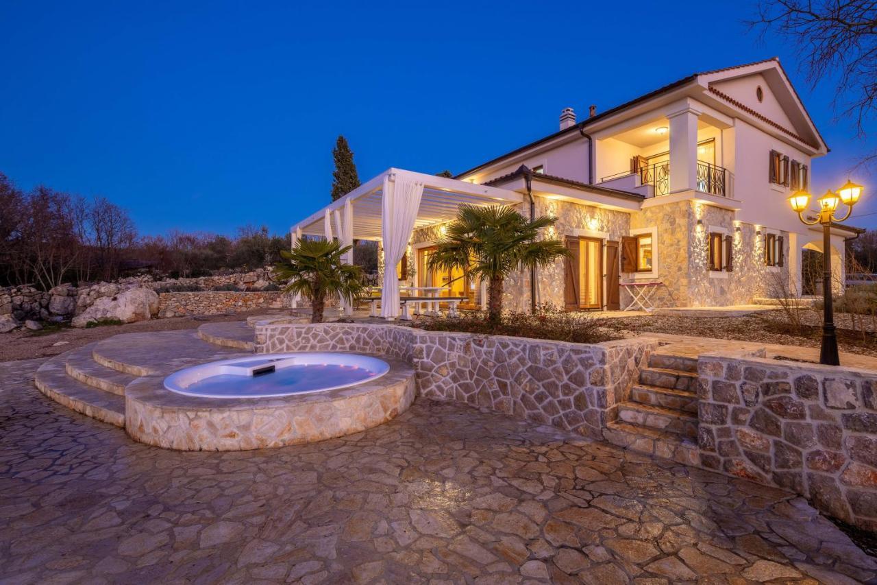 Laura Villa Vrh (Krk)
