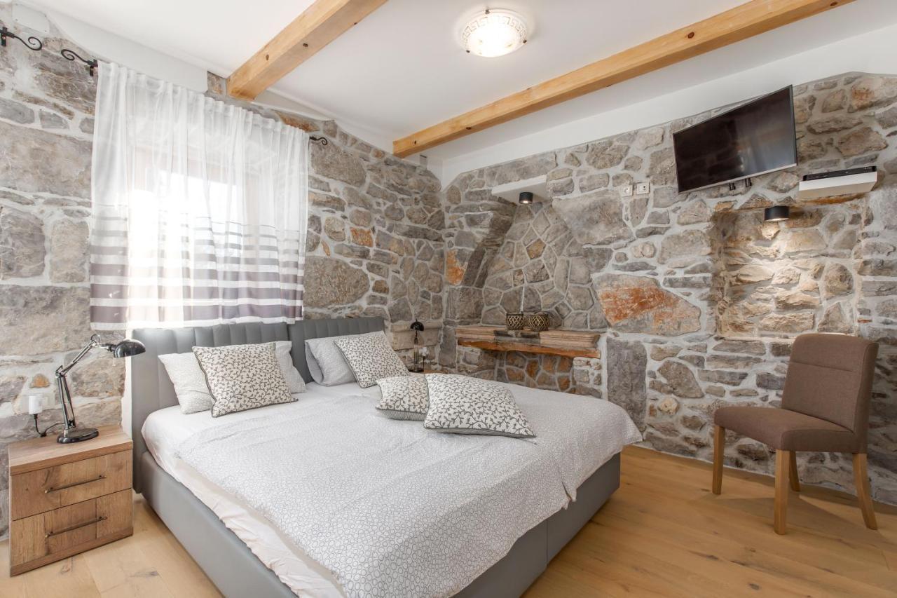 Laura Villa Vrh (Krk)